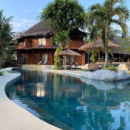 Villa Gading Tree House Batununggul Exterior foto