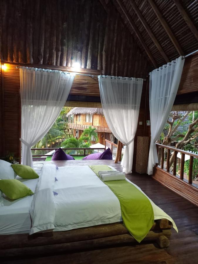 Villa Gading Tree House Batununggul Exterior foto