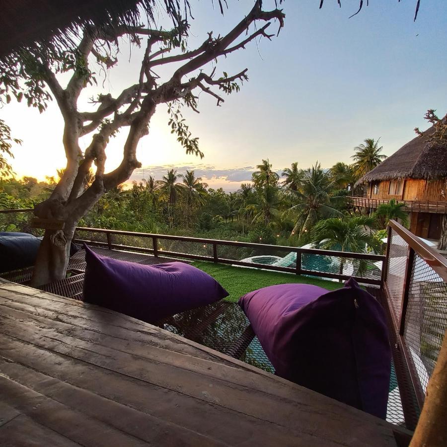 Villa Gading Tree House Batununggul Exterior foto