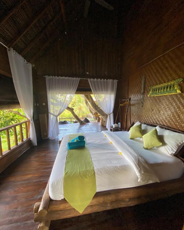 Villa Gading Tree House Batununggul Exterior foto