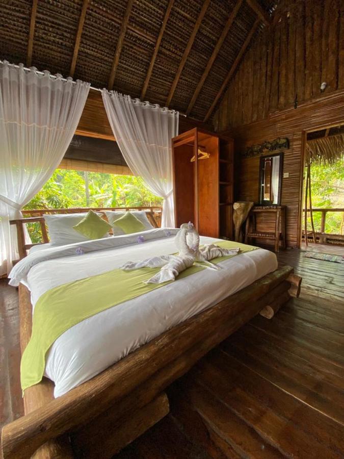 Villa Gading Tree House Batununggul Exterior foto