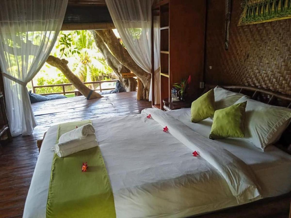 Villa Gading Tree House Batununggul Exterior foto