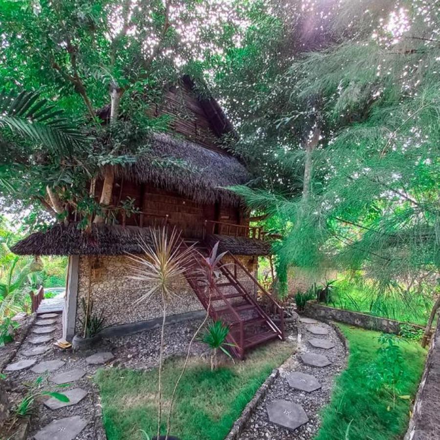 Villa Gading Tree House Batununggul Exterior foto