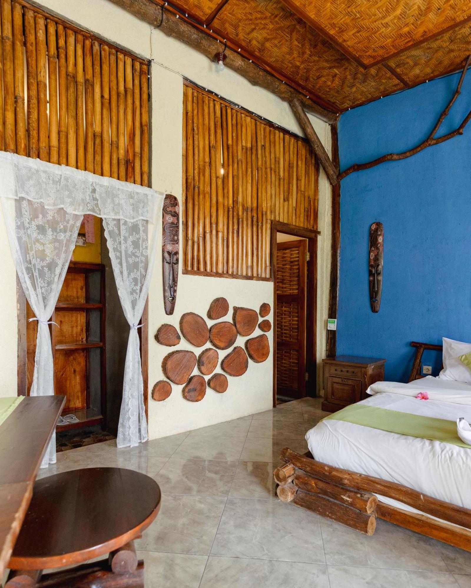 Villa Gading Tree House Batununggul Exterior foto