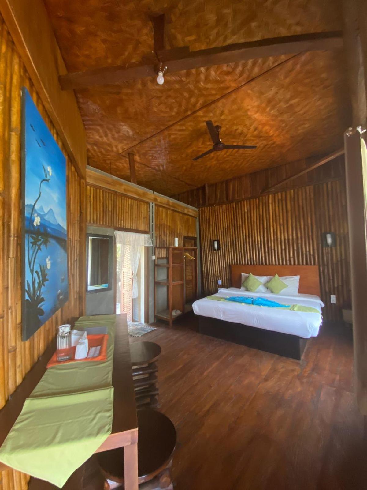 Villa Gading Tree House Batununggul Exterior foto