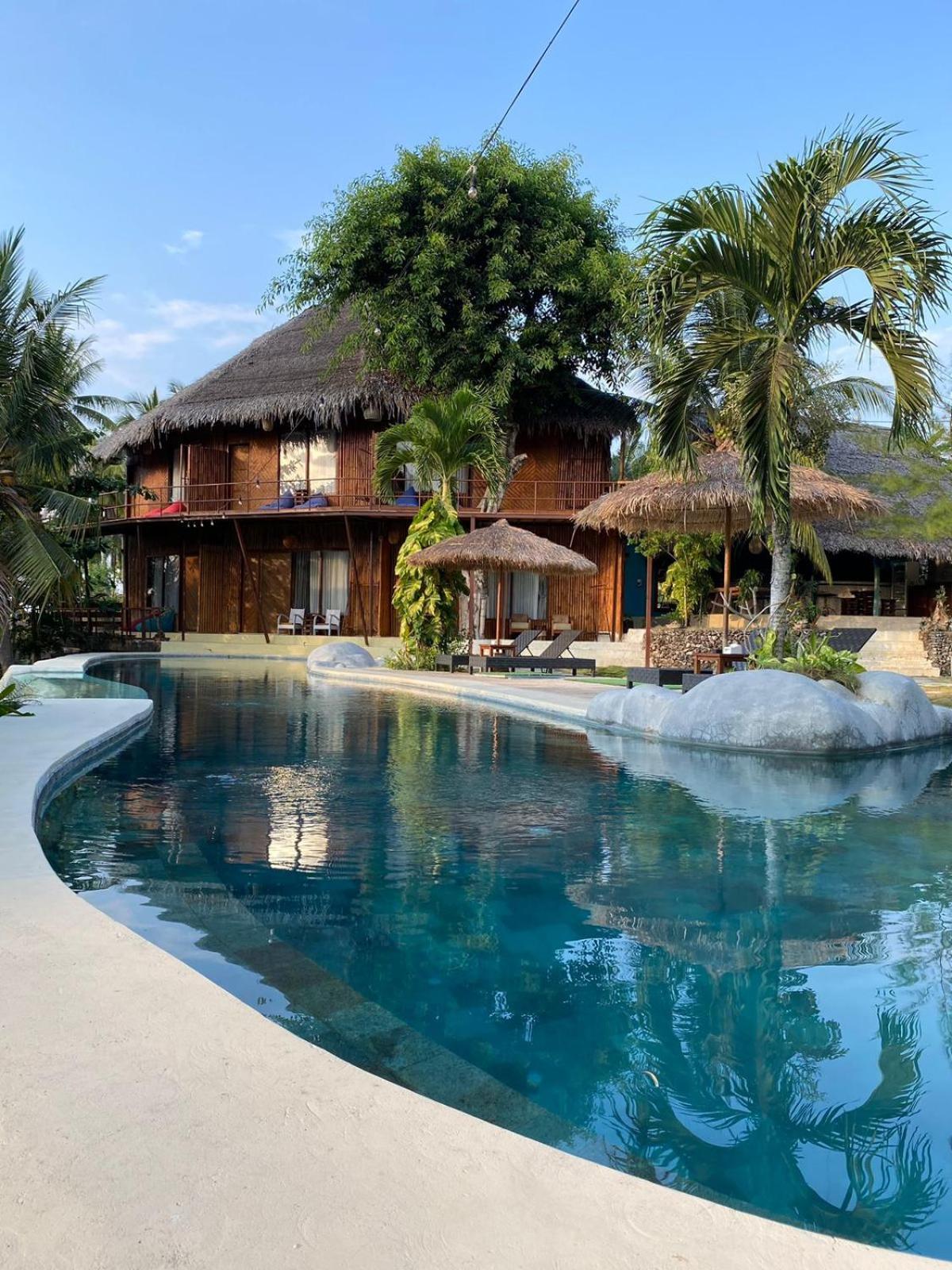 Villa Gading Tree House Batununggul Exterior foto
