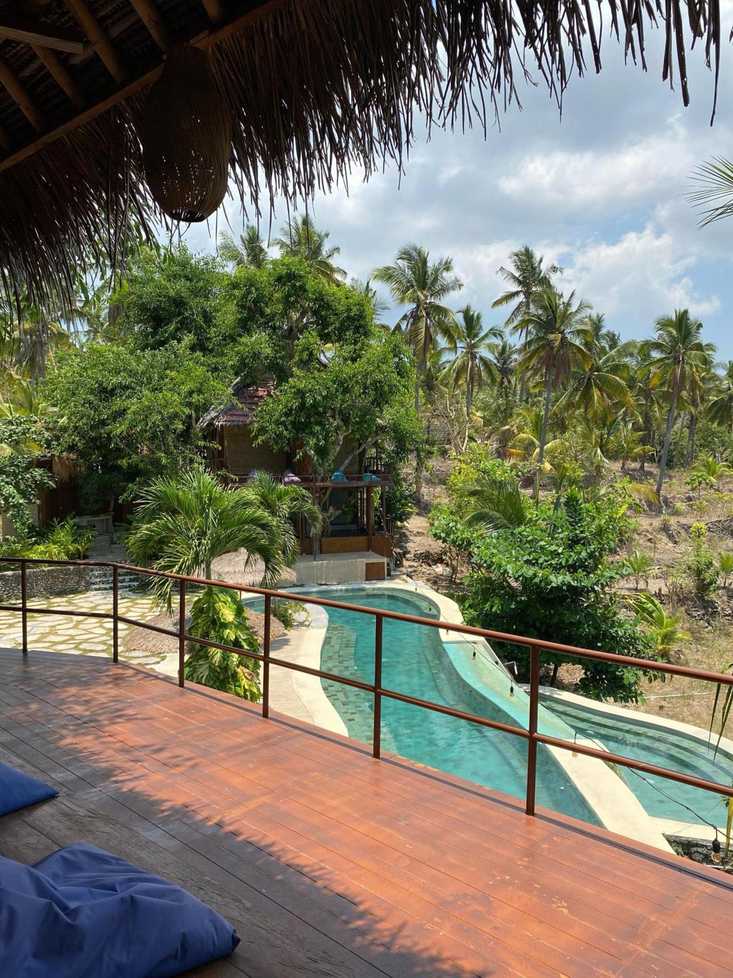 Villa Gading Tree House Batununggul Exterior foto